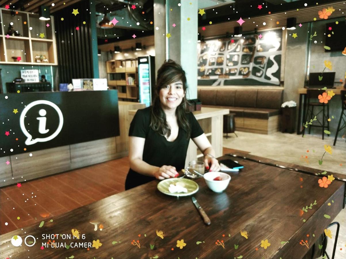 Pinghostel (Adults Only) Chiang Mai Bagian luar foto