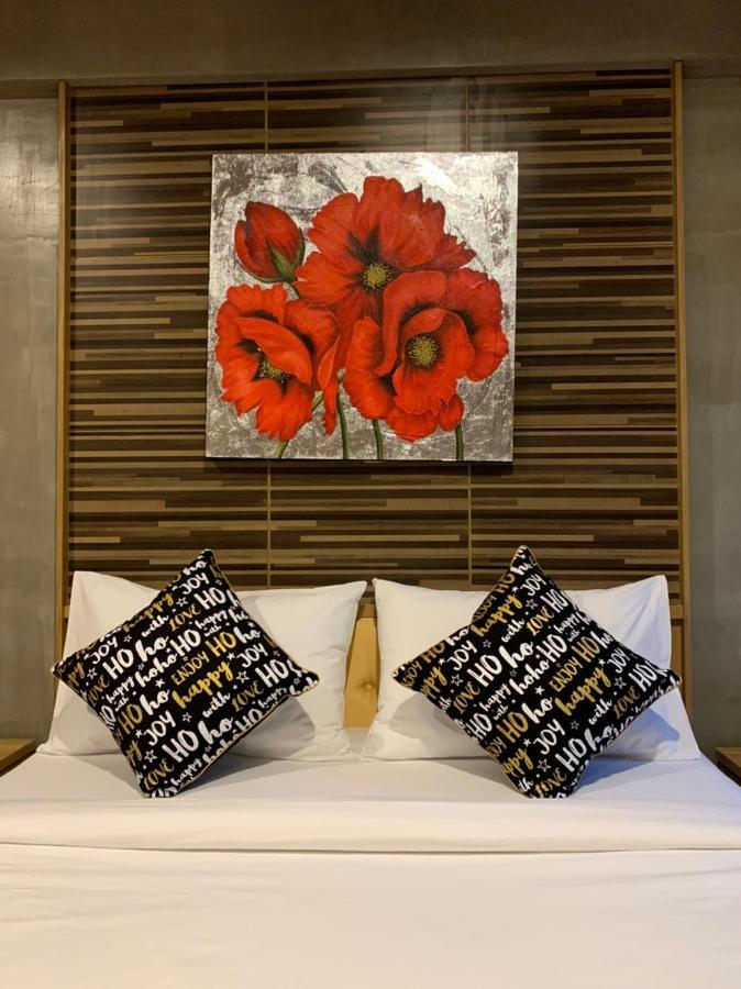 Pinghostel (Adults Only) Chiang Mai Bagian luar foto