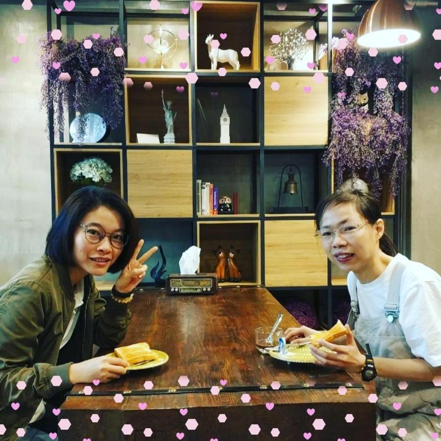 Pinghostel (Adults Only) Chiang Mai Bagian luar foto